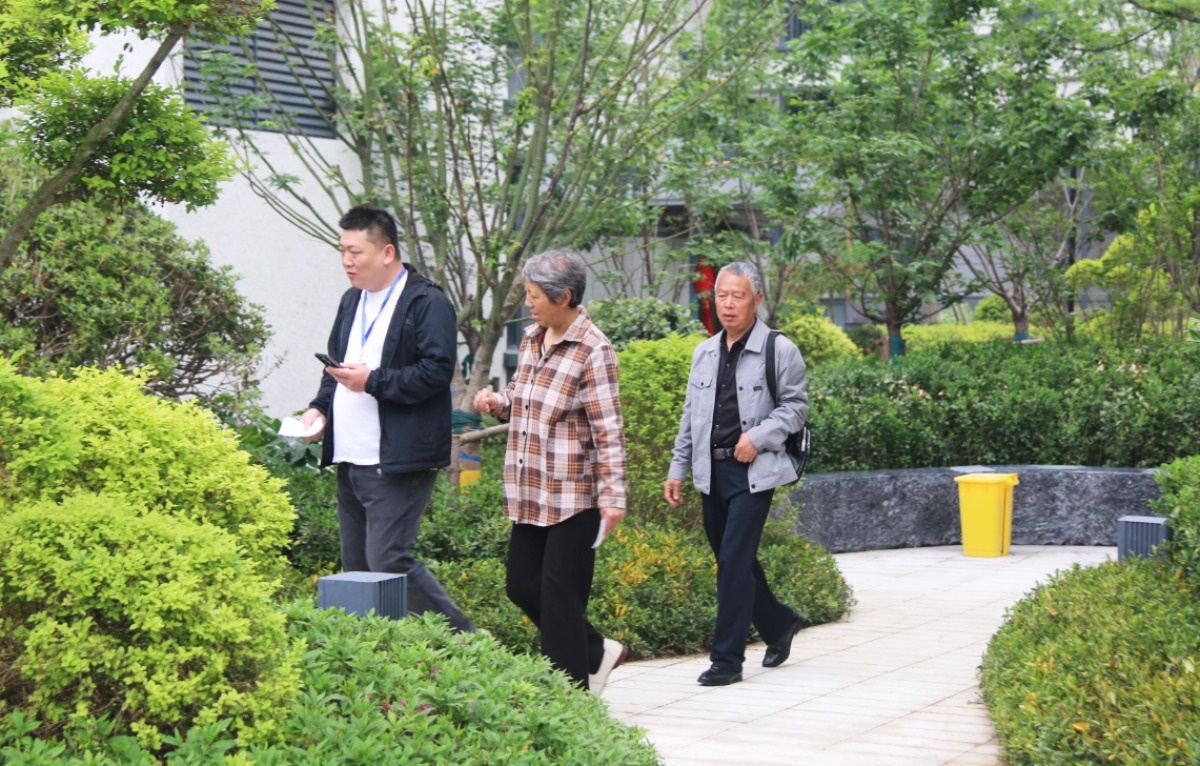 金皖·璞悦兰庭一期业主开放日活动暨臻装车位开售火热进行...(图27) 金皖·璞悦兰庭一期业主开放日活动暨臻装车位开售火热进行...(图27)