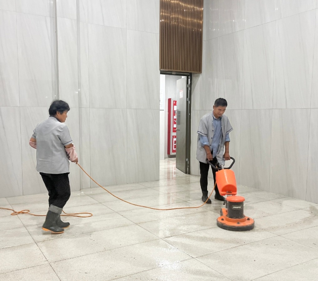 兰庭物业缤纷服务,业主悦享美好生活(图12) 兰庭物业缤纷服务,业主悦享美好生活(图12)